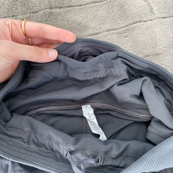 Lululemon grey yoga pants - Picture 6 of 6